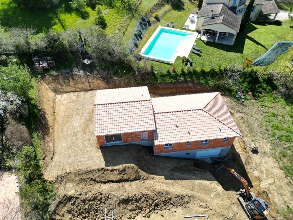 remise-en-place-des-terres-en-fin-de-chantier-a-lacroix-falgarde